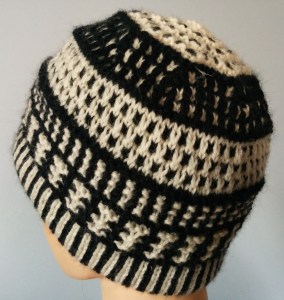 Black and white sampler-side view